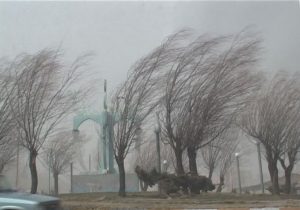 پیش بینی گرد و خاک و تند باد لحظه ای در شرق اصفهان
