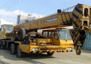 کشف جرثقيل 40 تني قاچاق در اصفهان