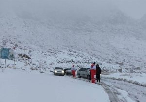 امدادرسانی هلال احمر به ۲۱۹ حادثه دیده در جاده‌ها