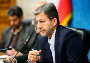 استاندار: قرارگاه اقتصادی اصفهان با آرایش جهادی در کنار مردم است 