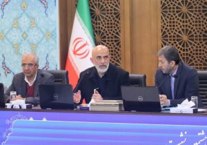 حضور سربازان و زندانیان در بازار کار ضروری است