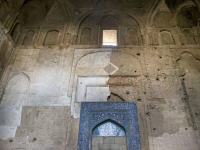 نادیده گرفتن نَم مسجد جامع پیگرد قانونی دارد