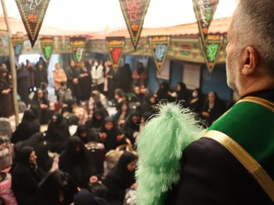 دعوتنامه زیارت امام رضا(ع) همچنان بدست مددجویان کمیته امداد استان اصفهان می رسد