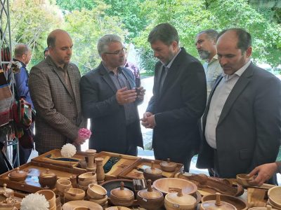 حضور طرح‌های اشتغال مددجویان کمیته امداد اصفهان در نمایشگاه مشاغل خانگی و صنایع‌دستی چهلستون