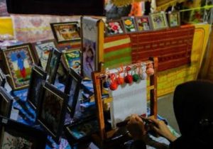 برپایی نمایشگاه عرضه محصولات روستایی در چهار باغ اصفهان