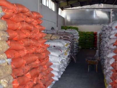 احتکار 200 ميلياردي حبوبات و غله در اصفهان