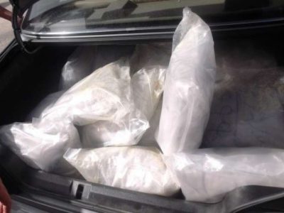 جاساز بيش از ١٠ کيلو تریاک در پژو ۴٠۵
