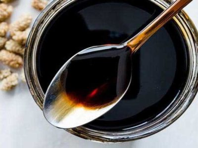 چگونه شیره‌ توت پخته می‌شود؟
